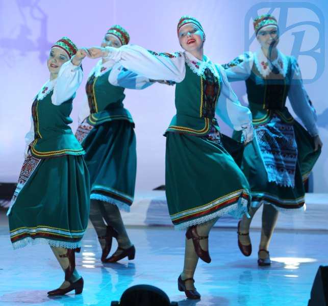 Белорусский танец в исполнении народного ансамбля «Жастық» Актюбинского Дома дружбы