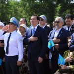 Глава региона принял участие в церемонии поднятия Государственного флага
