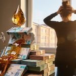 Знакомство в соцсетях обернулось потерей миллионов тенге